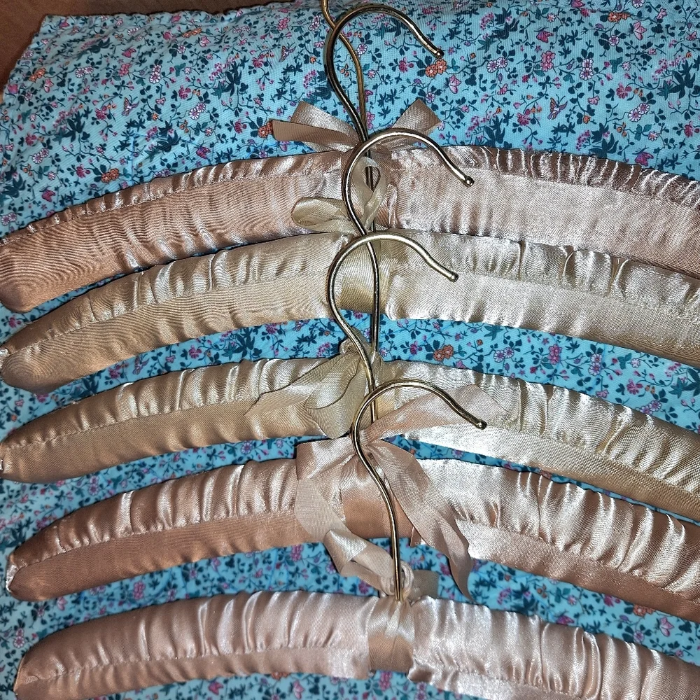 Vintage, Padded Satin Metal Clothes Hangers with Bows (5)